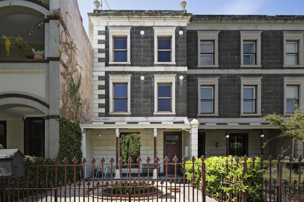 'Royal Terrace' c. 1850, 68 Nicholson Street, Fitzroy, VIC 3065