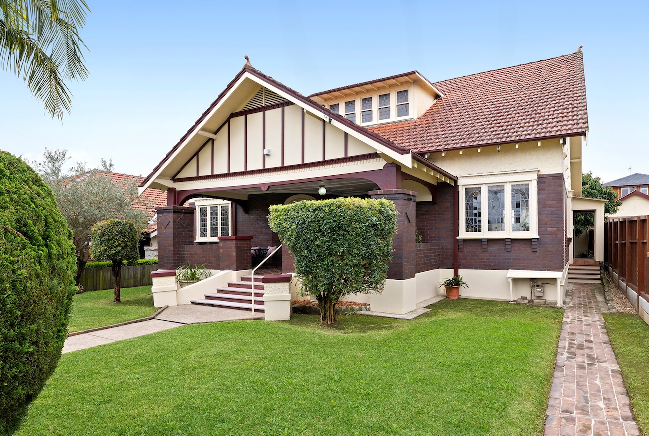 ‘Roselea’ c. 1913, 1 Taringa Street, Ashfield, NSW 2131